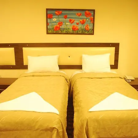 酒店 Grand 埃杰阿巴德