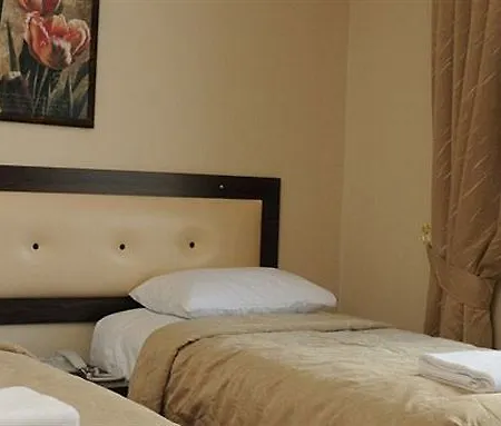 酒店 Grand 埃杰阿巴德